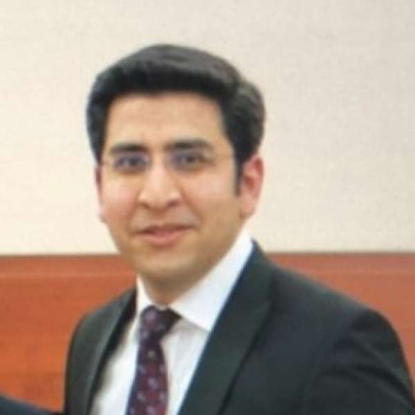 عکس پروفایل دکتر امیر قاسملویی